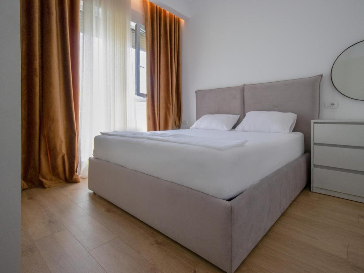 Bed and Breakfast Luxury Rooftop 23 à Tirana Extérieur photo