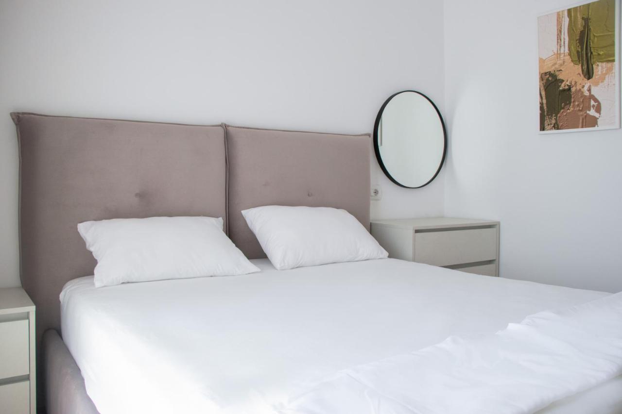 Bed and Breakfast Luxury Rooftop 23 à Tirana Extérieur photo